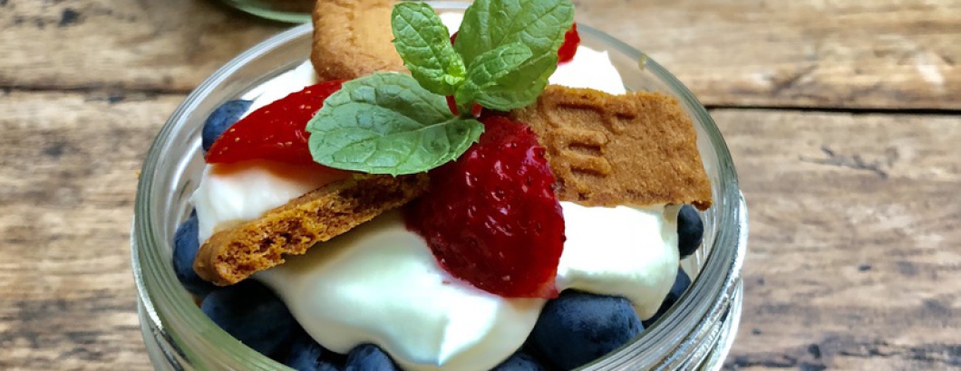 tiramisu fruits rouges speculoos - à la bonne tambouille - Crédit photo : Élodie Berchotteau