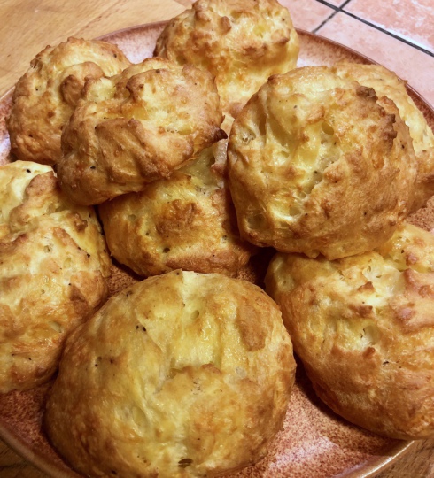 gougères - à la bonne tambouille - Crédit photo : Élodie Berchotteau