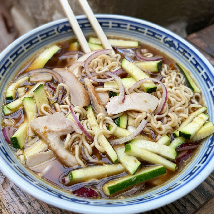 soupe bouillon asiatique - à la bonne tambouille - Crédit photo : Élodie Berchotteau