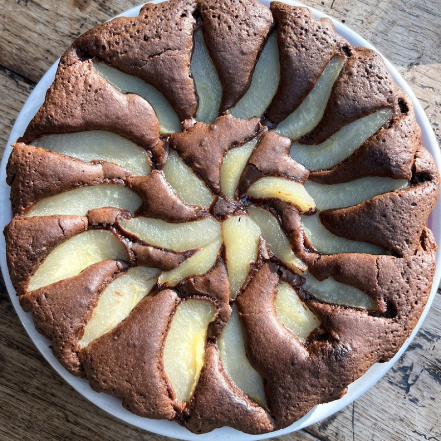 gâteau moelleux poire chocolat - à la bonne tambouille - Crédit photo : Élodie Berchotteau